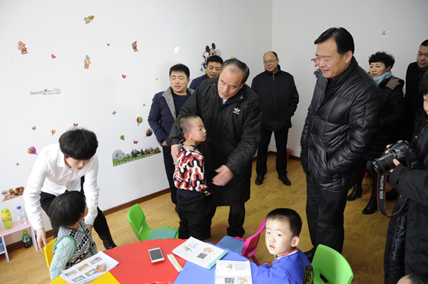 看望龙儿_副本.jpg