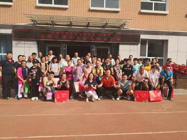 调整大小 调整大小 全体参赛选手与工作人员合影.jpg