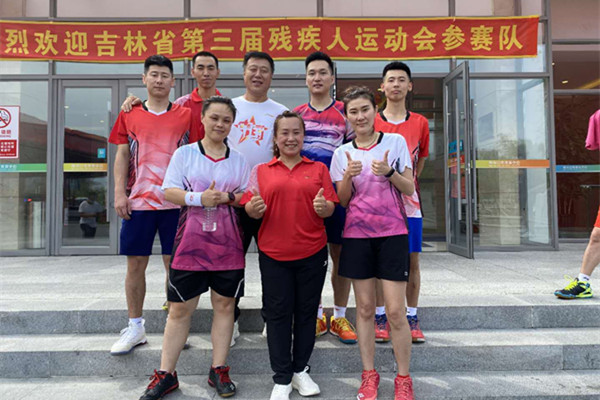 运动员合影.jpg
