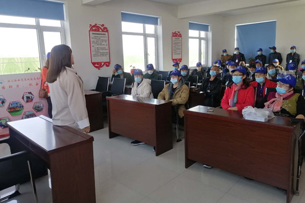 1603198255353935.jpg 培训学员_副本.jpg